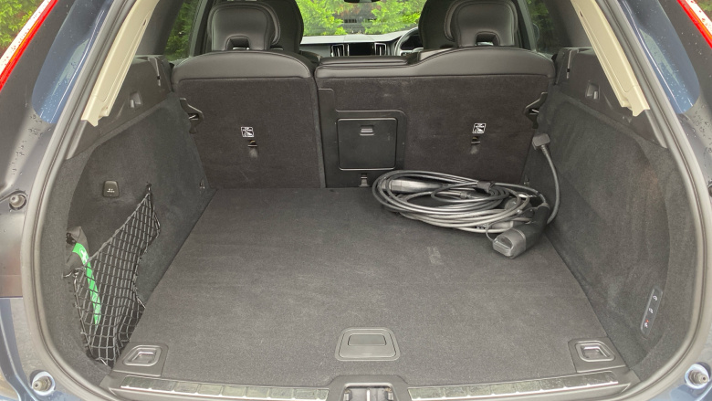 Volvo Xc60 2.0 T8 455 RC PHEV Inscription Pro 5dr AWD Auto Estate